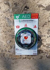 AED am alten Pfarrheim